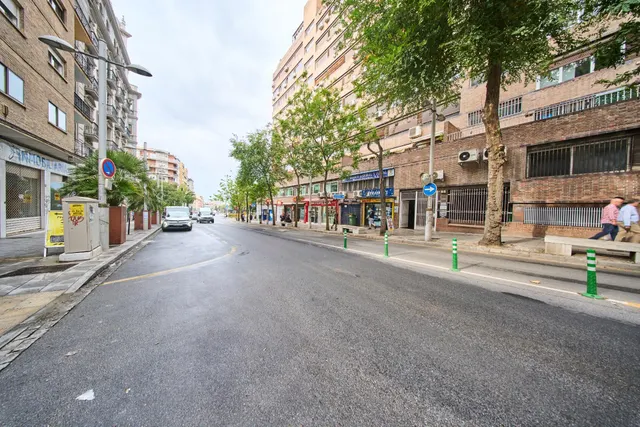 Estudio en venta en Avenida de Madrid — 21