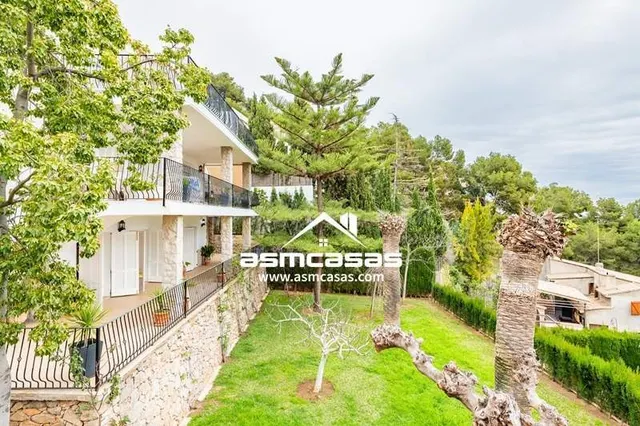 Villa muy espaciosa en una de las mejores urbanizaciones de  - foto 3