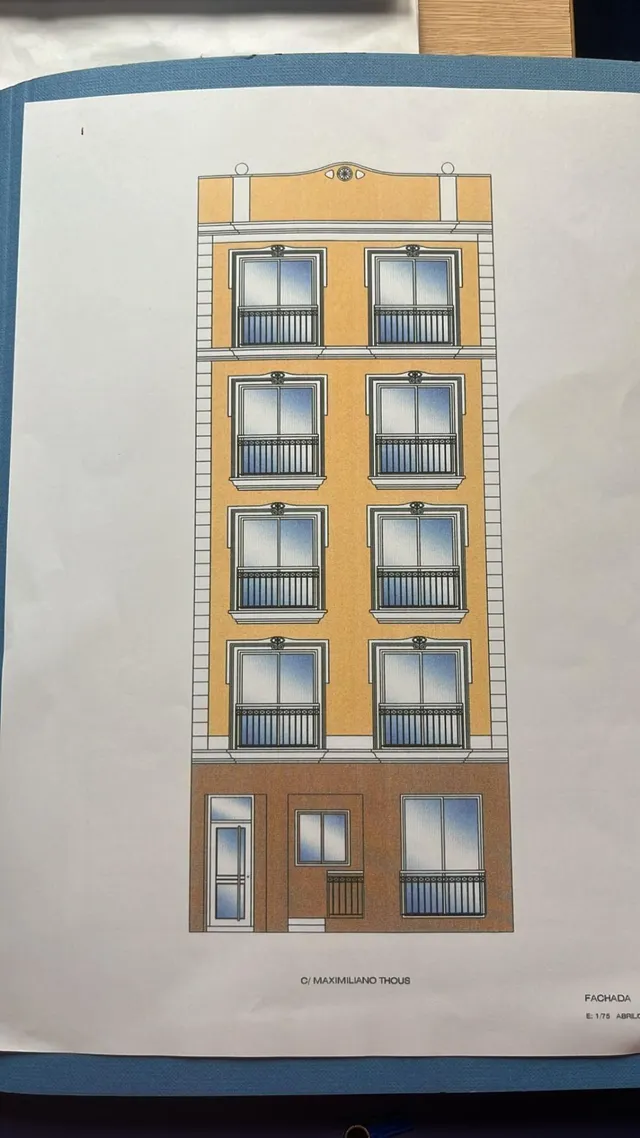Edificio para terminar con el proyecto hecho, Elche — 13