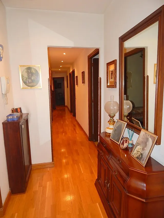 ETXEA Vende piso en el centro de Pamplona, 4 dormitorios, salón cocina, baño y aseo — 28