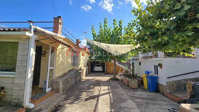 Casa 2 habitaciones 131m² en venta - Les Pinedes de l´Armeng - foto 2