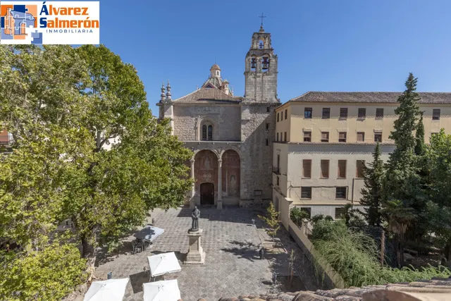 ¡CASA CON ENCANTO Y VISTAS EN PLENA PLAZA DE SANTO DOMINGO... EN EL EMBLEMÁTICO BARRIO DEL REALEJO! — 31