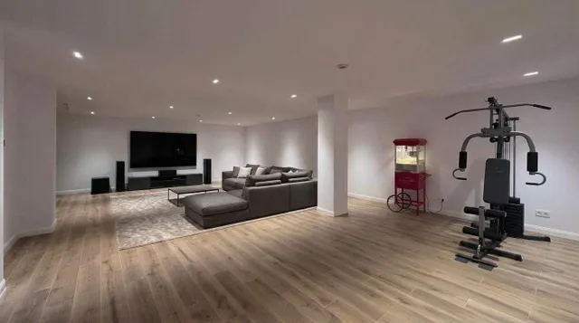 Exclusivo Chalet de Diseño en El Bosque, Villaviciosa de Odón - Lujo y Confort — 7