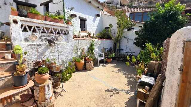 Descubre tu Refugio Ideal: Casa Cueva en Terque, Almería - foto 4