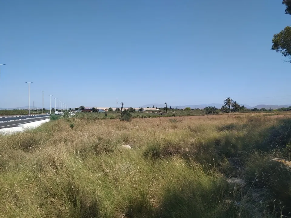 SUELO URBANIZABLE INDUSTRIAL - SANTA POLA