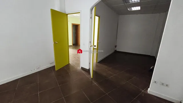 En venta local comercial en el centro de Tortosa. — 21