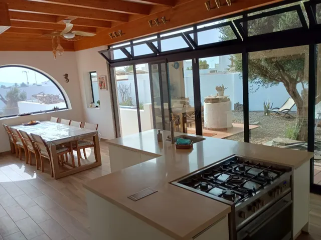 "VILLA NAUTILUS" Villa de lujo independiente con vista al mar en Playa Blanca. — 29