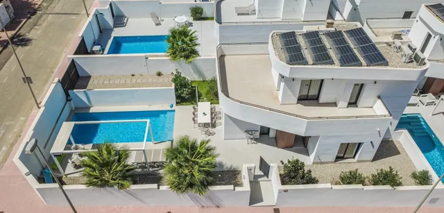 Villa 4 habitaciones 240m² en venta - DOÑA PEPA