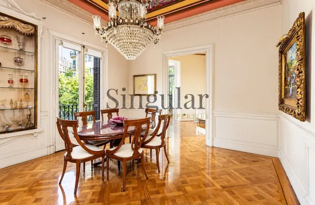 Elegante vivienda modernista de más de 200 m2 en el Eixample — 4