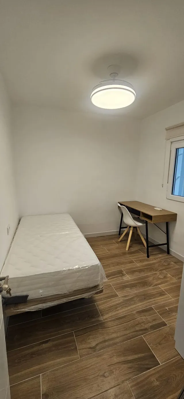 Se alquila magnífico piso completamente reformado y a estrenar en la zona El Juncal ,  para estudiantes. — 12