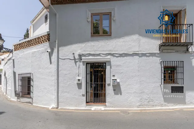 Casa reformada en el Camino del Sacromonte — 36