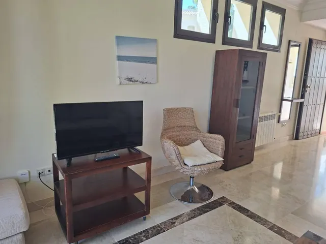 Magnifico apartamento con zona deportiva, varias piscinas y campo de golf — 8