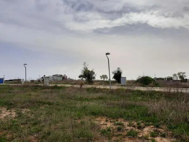 Terreno urbanizado de 637 m2 en Calders (Barcelona) - foto 2