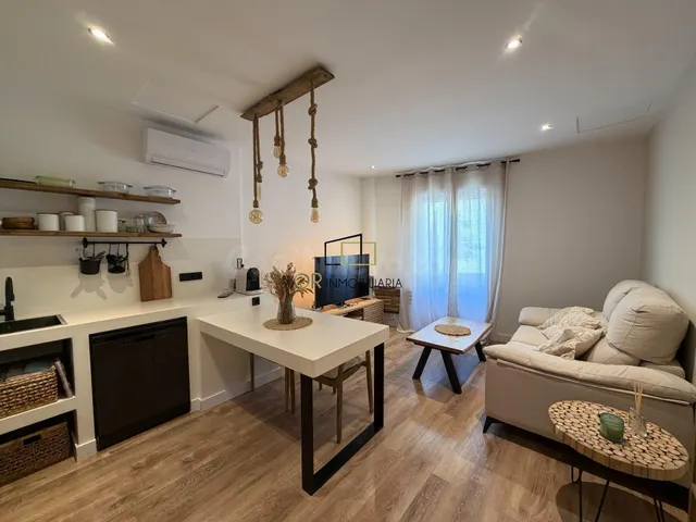 Piso en venta de dos habitaciones reformado en 2023 en el ce - foto 4