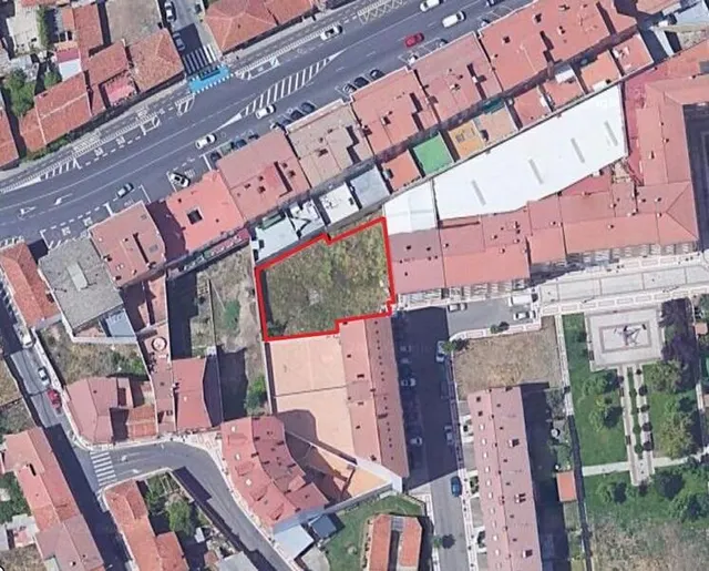 TERRENO URBANO EN TROBAJO DEL CAMINO — 5