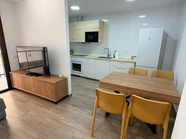 ¡Abre la puerta a tu nuevo hogar! Amplia terraza, garaje y t - foto 5