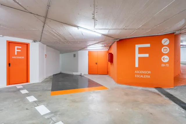 Parking 12m² en alquiler - Barcelona — 49