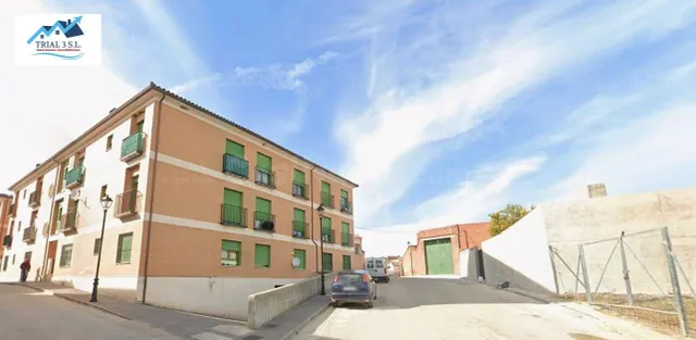 Venta de Piso en Calera y Chozas — 2