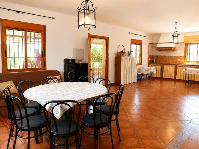 Preciosa casa con jardín en finca rústica — 13