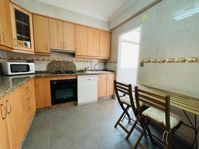 piso de 3 habitaciones , cerca  DE TODO — 4