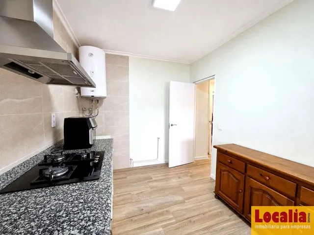 Casa familiar reformada con jardín en Miengo — 28