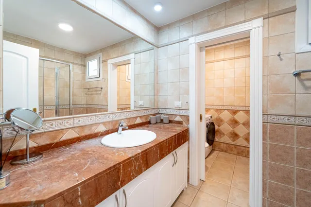 Exclusivo apartamento con amplia terraza y vistas al mar en Loma Verde — 29