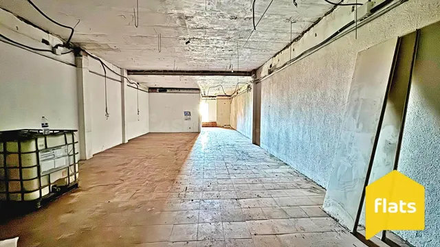 Local comercial 181m² en venta - Esglesia Major - foto 2