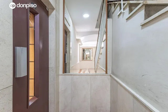 PISO EN PEDRO ANTONIO DE ALARCON — 23