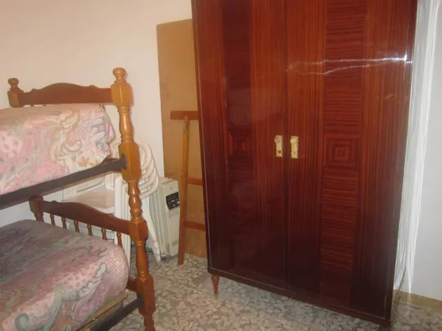 SE VENDE AMPLIA CASA EN GRAJAL DE LA RIBERA.7 HAB., SALÓN, COCINA, 2 BAÑOS, PARCELA 890 M2, COCHERA — 19