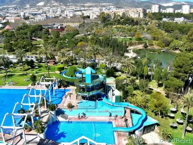 OPORTUNIDAD EN BENALBEACH — 15