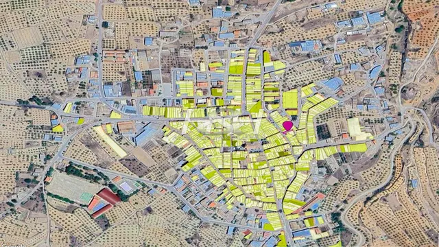 Se vende solar urbano en centro de Alcublas. /H H Asesores, Inmobiliaria en Burjassot/ — 11