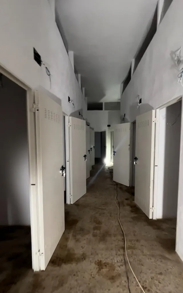 TRASTERO EN VENTA EN OLIVERETA — 11