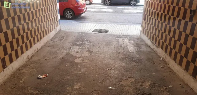 SE VENDE GARAJE EN PLENO CENTRO  DE BURGOS!! — 5