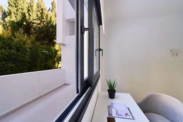 Elegante apartamento con jardín — 15