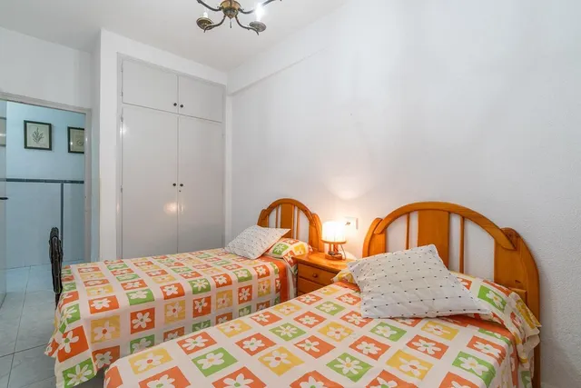 Vivienda en Torrevieja de planta baja al lado de la playa. — 10