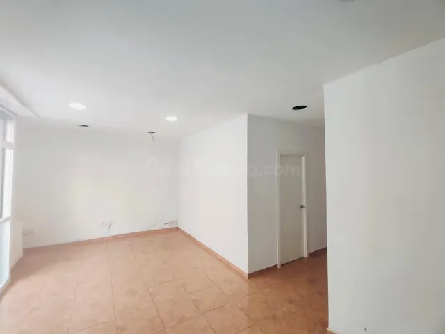 Local Comercial Céntrico en Palma de Mallorca - Ideal para N