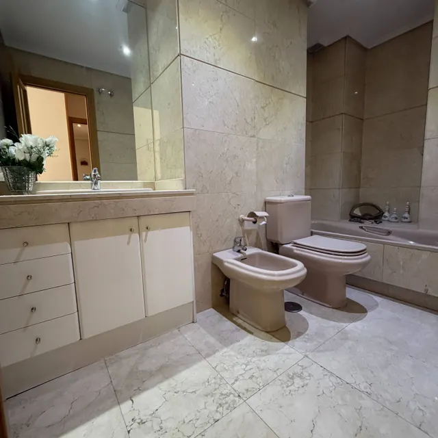 Urbanizacion privada con piscina, 4 dormitorios, 2 baños y posibilidad de adquirir una plaza de garaje doble — 26
