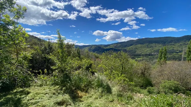 Gran Casa  para rehabilitar en pueblo tranquilo del pirineo — 33