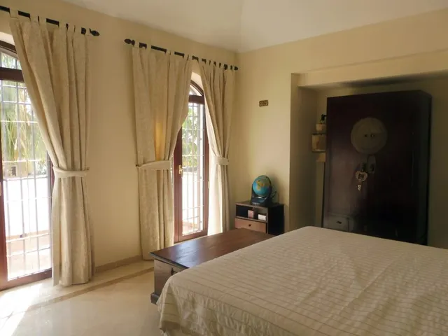 Precioso chalet de 6 dormitorios a 600m de la playa — 13