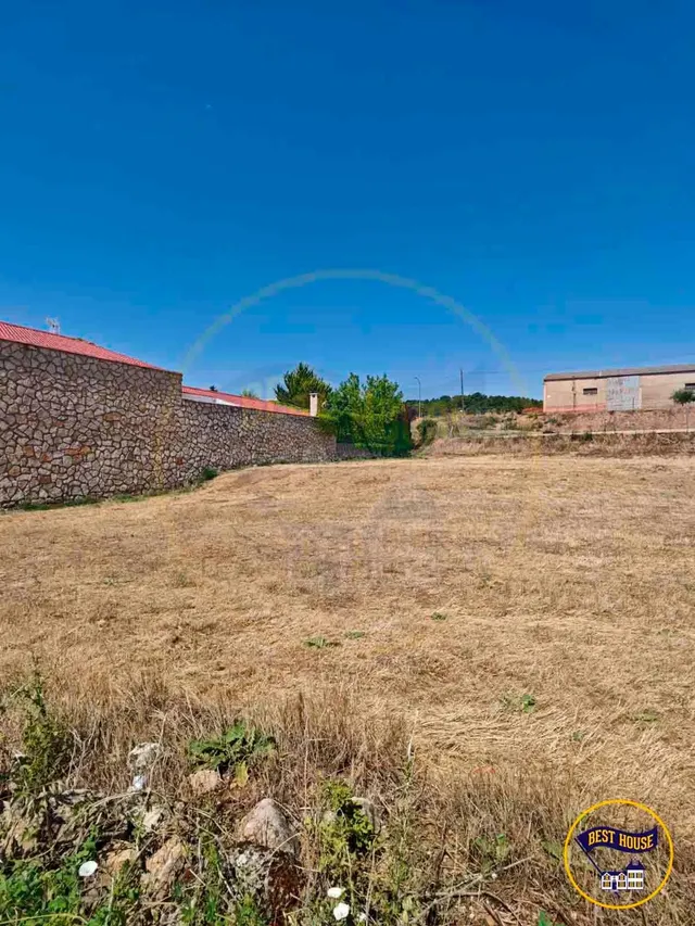 TERRENO URBANIZABLE EN VENTA - foto 2