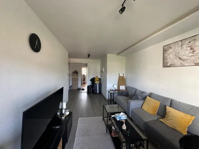 EXCLUSIVA VIVIENDA DE 3 DORMITORIOS CON PISCINA, TERRAZA, GA