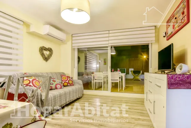 Reformado con terraza y licencia turística junto al mar — 18