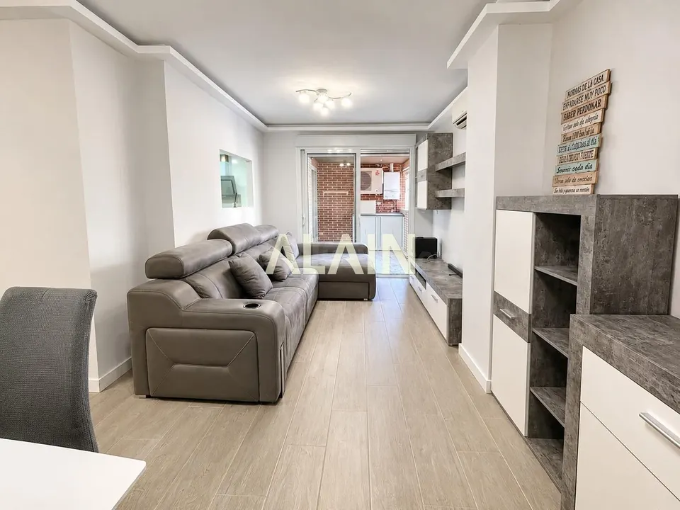 Magnífica vivienda en residencial con completas zonas comunes