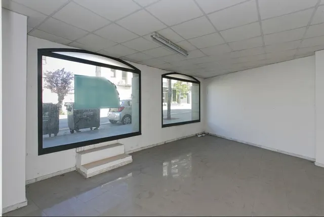 Local comercial 314m² en venta - Cataluña — 19