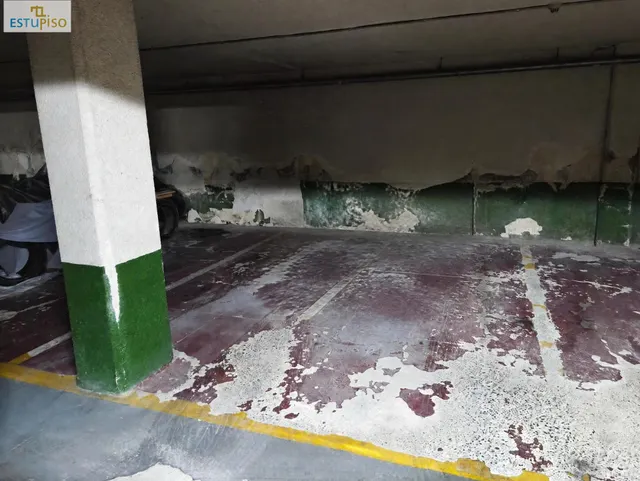 ¡TU OPORTUNIDAD EN SALBURUA! 85m2-3 habitaciones, SUR, garaje y trastero incl. - Urbanización zonas verdes  + Trastero 16m2 — 27