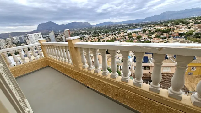 ESPECTACULAR CHALET EN BENIDORM CON APARTAMENTO DE VERANO — 35