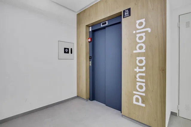 Ático 2 habitaciones 127m² en venta - Las lagunas centro — 44