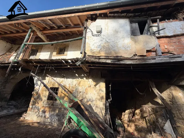 Casona cántabra para reformar en rasillo de Villafufre — 23