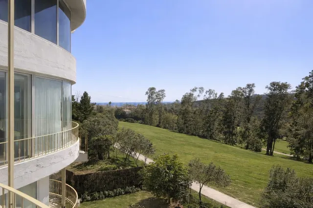 Ático renovado con solárium y vistas al golf – Estepona Golf - foto 2