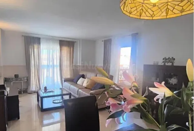 AMPLIA Y LUMINOSA VIVIENDA A 5 MINUTOS DE LA PLAYA EN CALAHO - foto 3